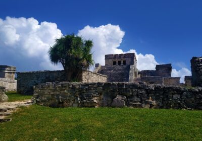 Ghid: excursii la Cetatea Alba Carolina