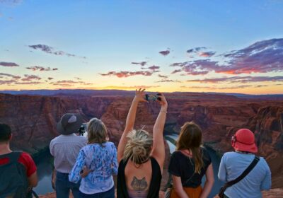 Cum să vinzi experiențe turistice personalizate pentru cupluri