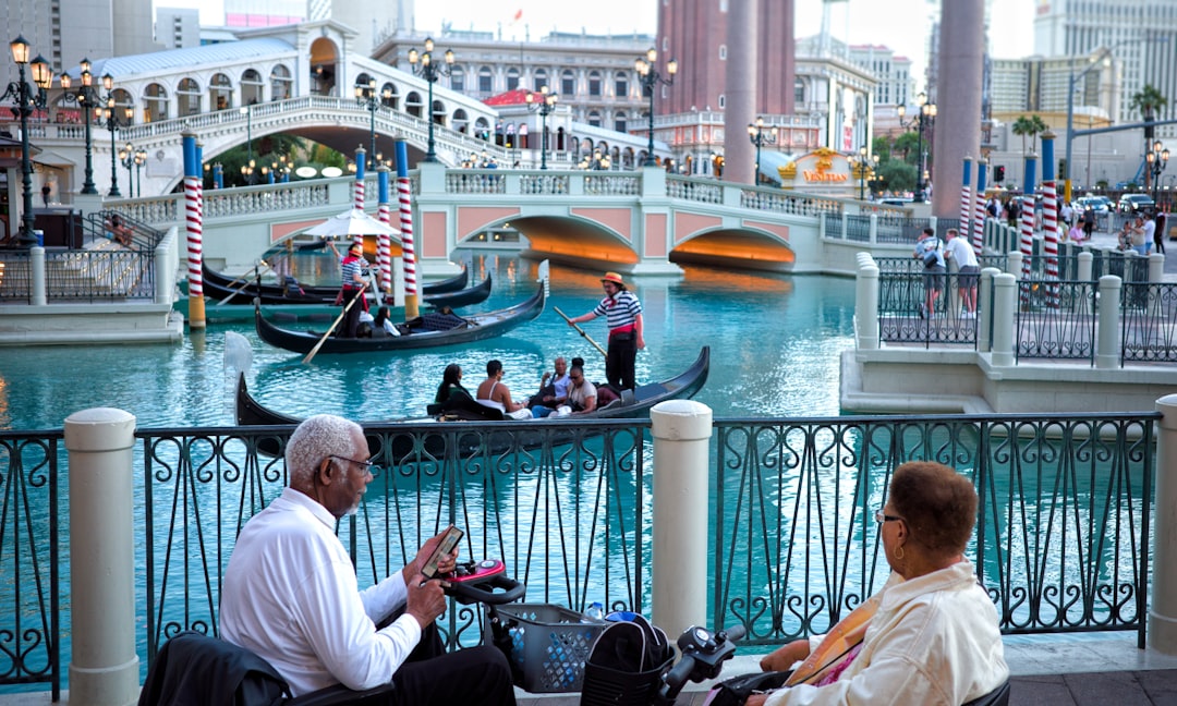 Photo tourist experiences