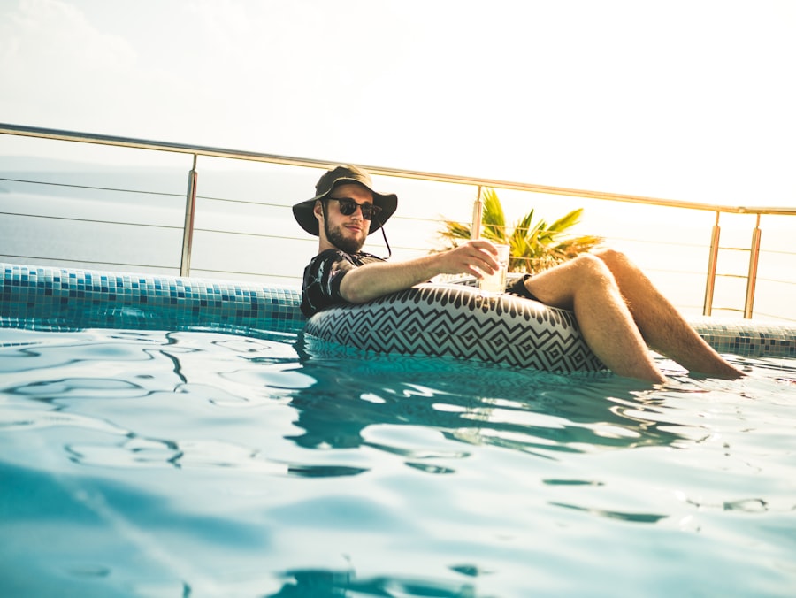 Photo avoid unnecessary expenses vacation