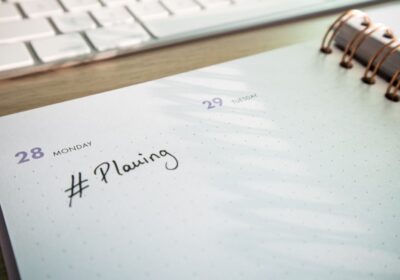 Planificarea unui concediu relaxant: sfaturi pentru a evita aglomerația