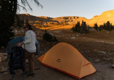 Ghidul echipamentului pentru camping în zone montane înalte