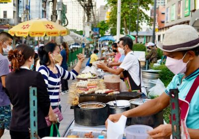 Ghidul gastronomiei stradale din Thailanda: ce să mănânci fără riscuri