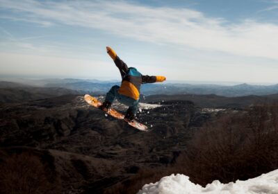 Asigurare de călătorie pentru sporturi extreme: ghidul alegării potrivite