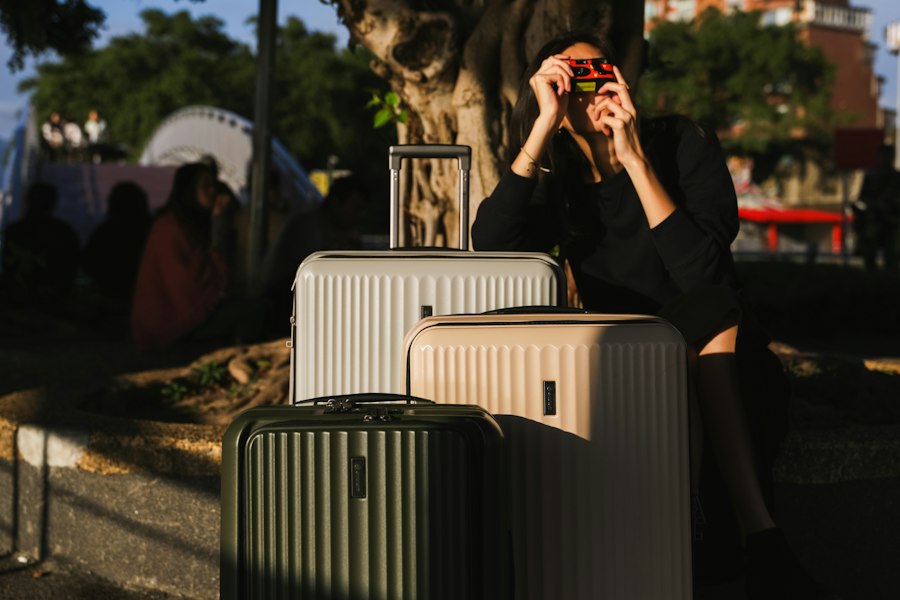 travel with minimal luggage