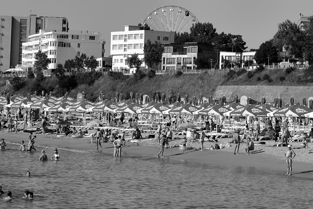 Photo Romania beach vacation tips 2024