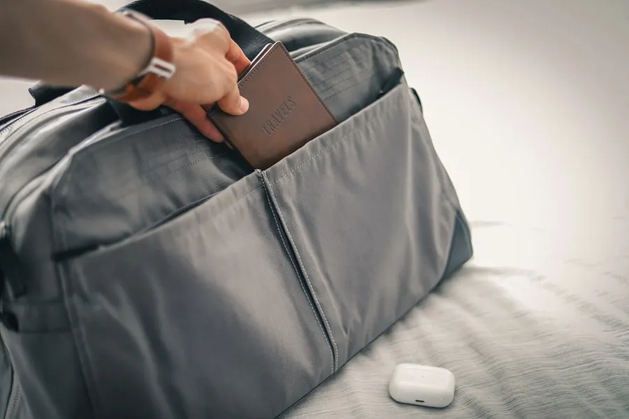 Photo packing tips travel bag preparation